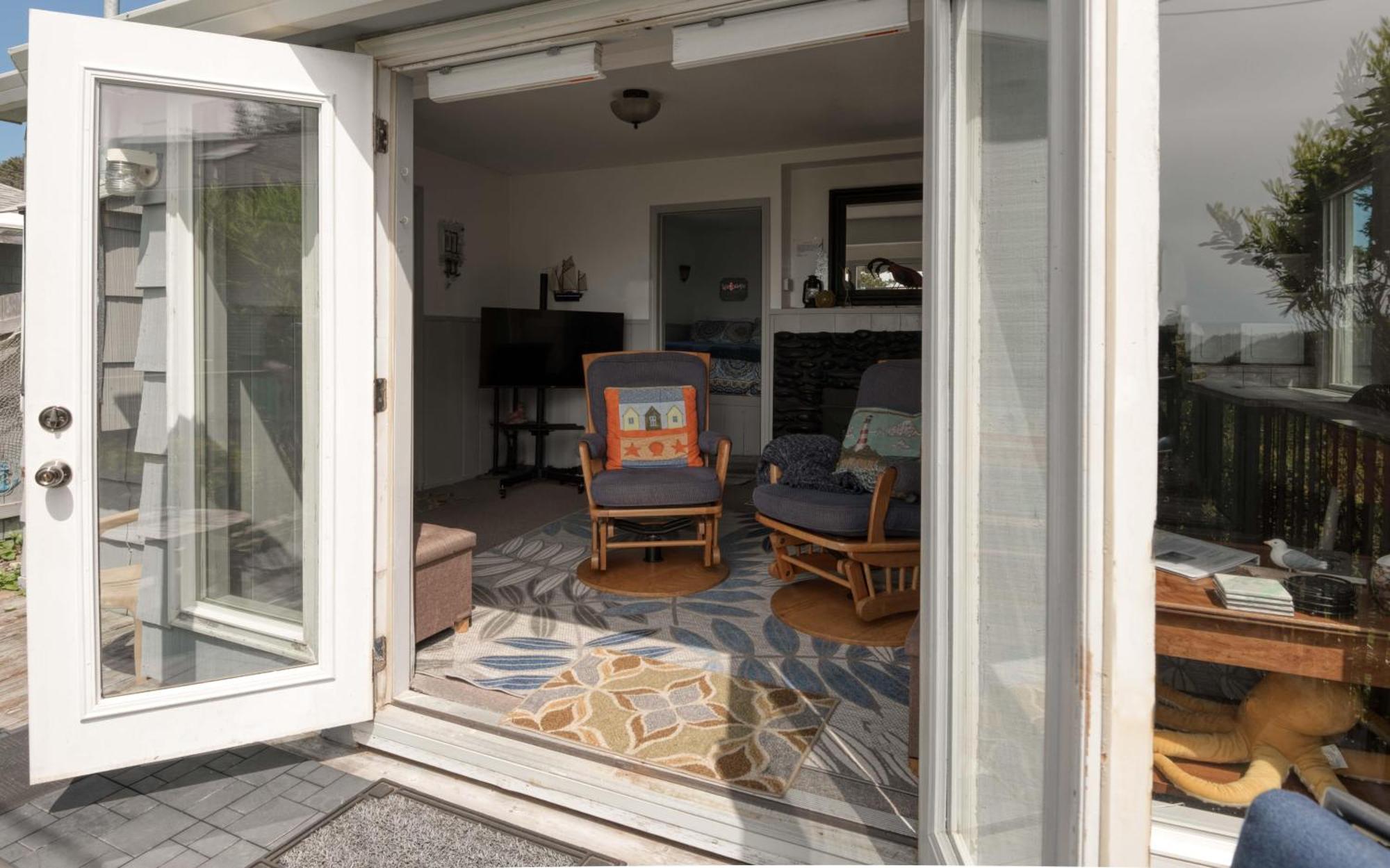 Breeze Cottage Depoe Bay Bagian luar foto